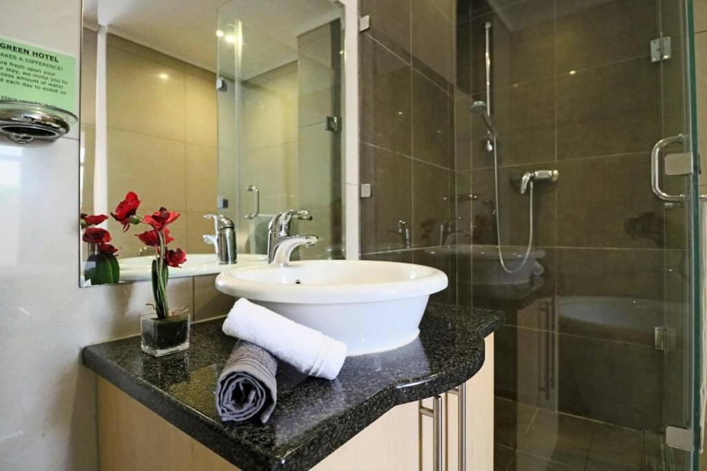 Upmarket Sandton Hydro Park Apartments Йоханнесбург Экстерьер фото